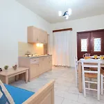 Akrokeramon 아파트호텔 리메나스